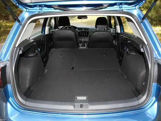 爱卡首页 汽车图片 大众 高尔夫 2018款280tsi 自动旗舰型  2020款