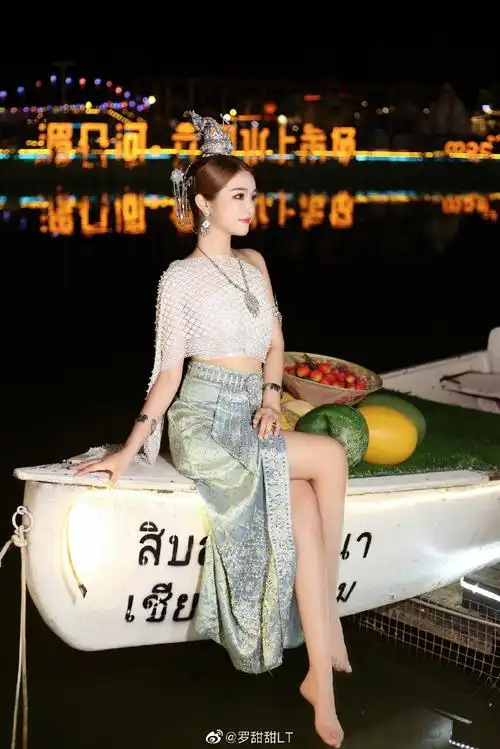 旅游##带着微博去旅行##鞠婧祎傣族装扮