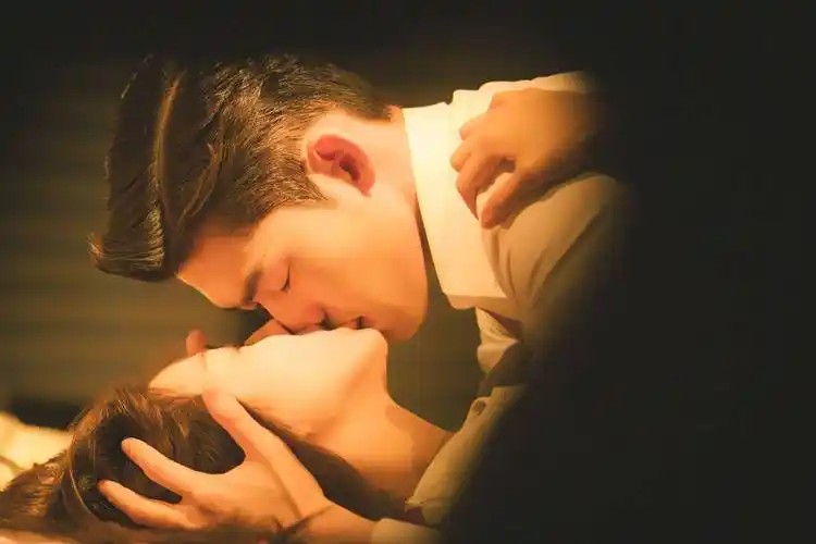 温暖的弦甜到炸裂回应张钧蜜调侃张翰秒变老司机