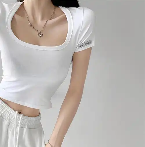 所以夏天穿黑色内衣是最不会尴尬的,喜欢性感的