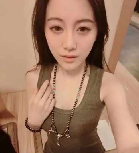 李嘉格个人资料和图片_李嘉格身高/体重/生日/年龄/星座_李嘉格作品