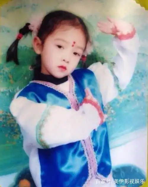 九张明星"童年照"我只认出baby和鞠婧祎,你能认出几个