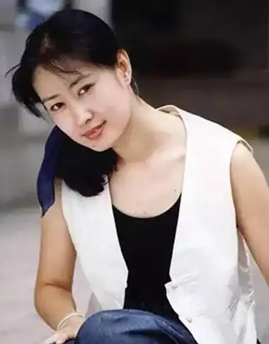 44岁刘敏涛:为了婚姻,丢掉事业,没了收入,离婚后才真正爆红