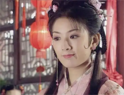 被前夫诋毁 但她也帮助他让他成功两个孩子相继出生后,李腾也没有买房