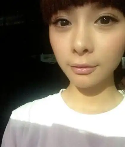 【图】沈梦辰主持的节目被批功底差 还在节目中讽刺邓紫棋