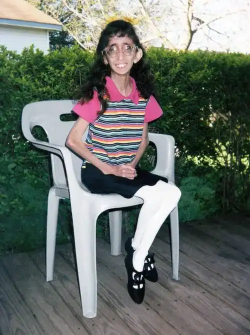 研究院丨胆小者勿入!我很丑但我很温柔