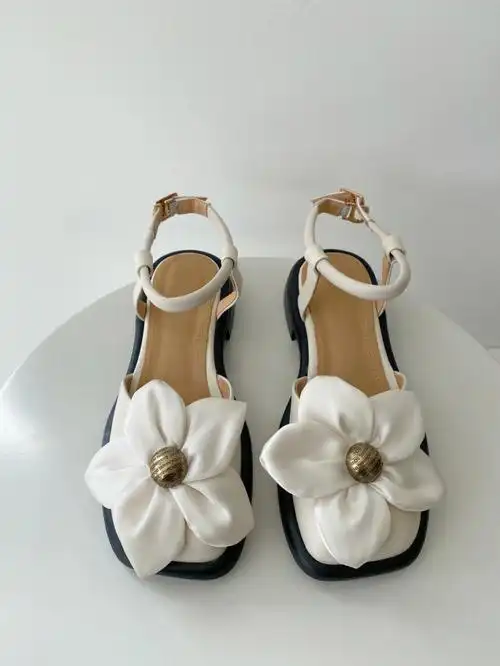 这双花朵凉鞋也太软了吧75小众舒服好好看