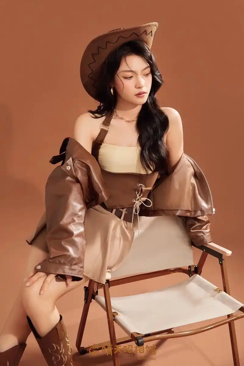 美式牛仔风格南宁写真约拍辣妹艺术照