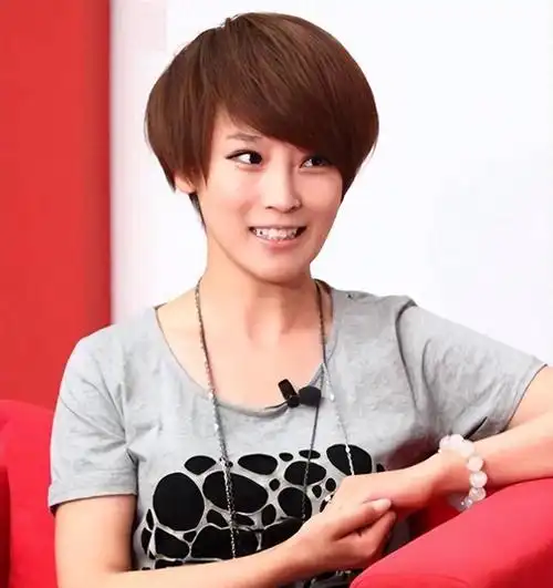 谢楠我这辈子最正确的决定就是和吴京生了两个宝贝儿子