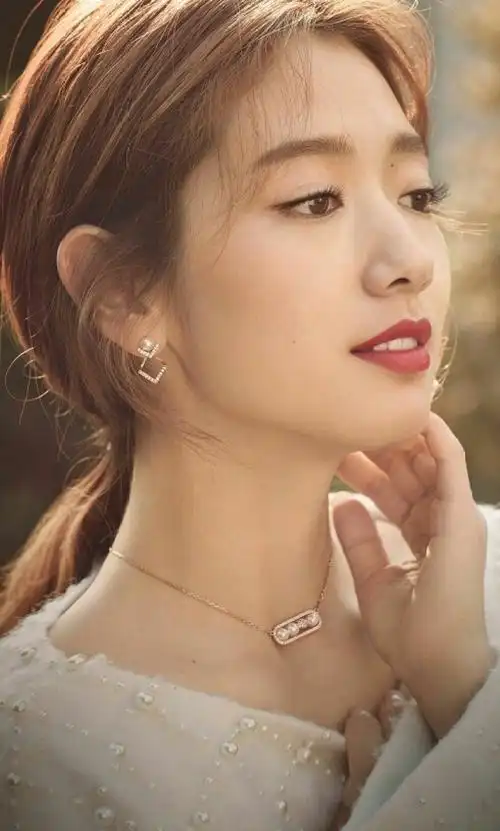 优雅高贵#朴信惠女神#手机壁纸