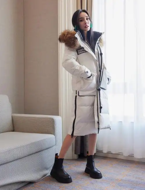 杨幂羽绒服穿搭look##杨幂分享羽绒服look