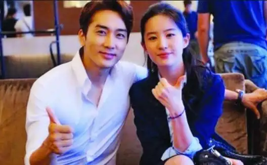 胡歌与刘亦菲曾传出结婚的消息,都农历年底了,会有官宣吗_薛佳凝_陆游