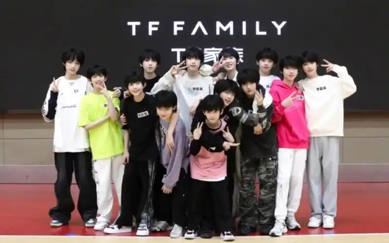 【tf家族四代】这世界那么多人(八音盒)|在流淌的时间小河里,我看到了