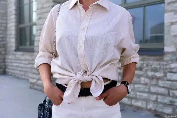 优雅又时尚!教你几种衬衣下摆的绑法,展现迷人身姿