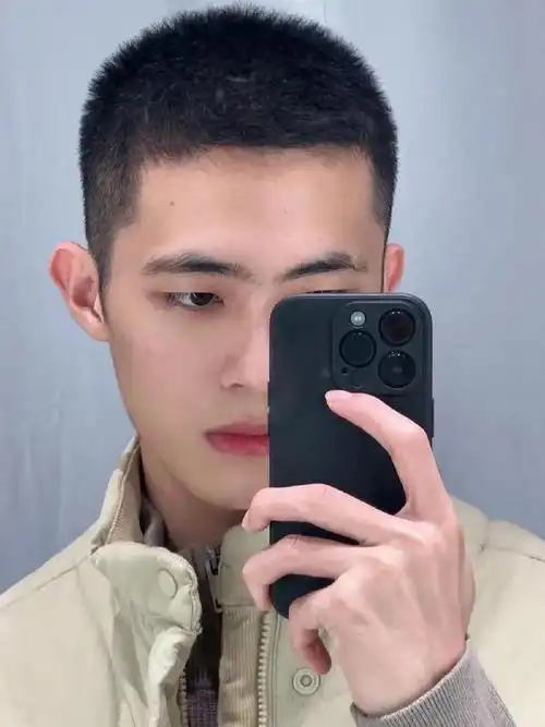 第1款:寸头发型