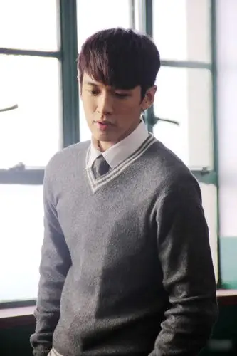 柯震东,1991年6月18日出生,出演电影《那些年,我们一起追的女孩》而