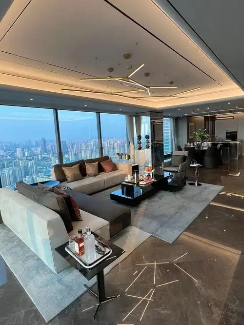 太古里豪宅大平层270度双面采光全落地窗