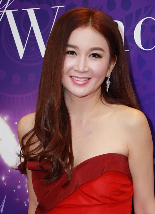 果然浪漫型人是演妲己的不二人选,同种风格的还有范冰冰,朱珠,蒋欣等