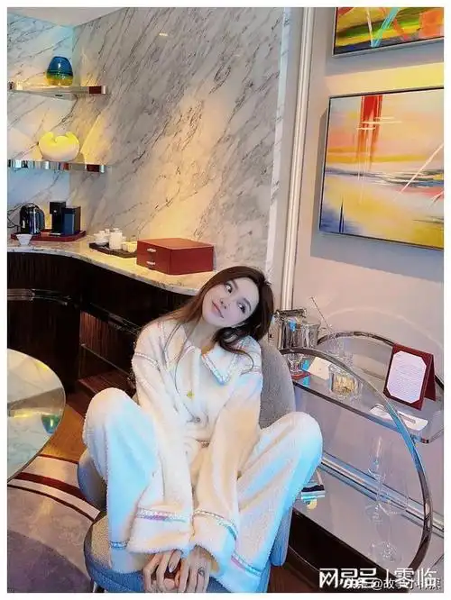 富二代的逆袭:周扬青如何实现千万年收入?连浪姐5她都来参加了