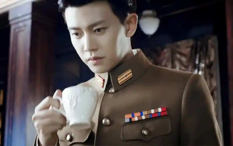 【秋蝉】任嘉伦民国军装首秀,上演制服诱惑,热血谍战,为爱献身!