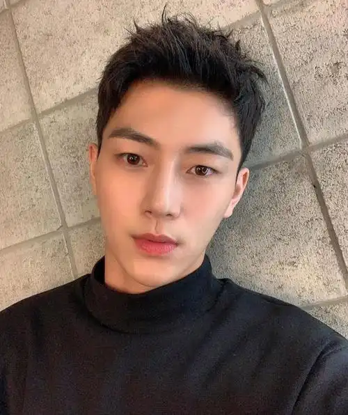 男生头发尽量不要超过耳朵,今年流行这些"短发",时髦显帅气|发型|寸头