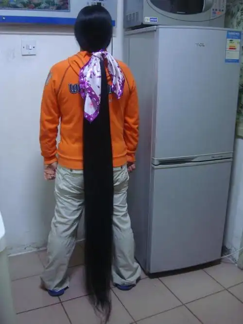 下午刚剪下15米靓丽超长发2