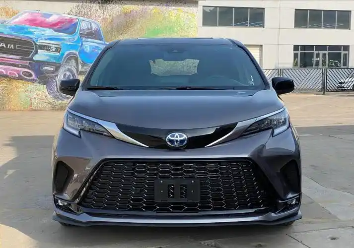 丰田塞纳7座商务车价格(丰田商务车塞纳七座图片)插图