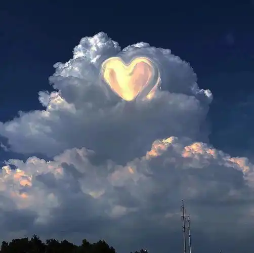 有什么看起来很舒服高级的微信背景图