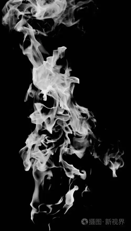 黑色背景上的白色烟雾火焰照片-正版商用图片14izyr-摄图新视界