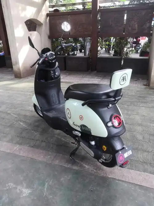 个人电动车转让.个人电动车转让,爱玛新国标dt,今年7月购买 - 抖音