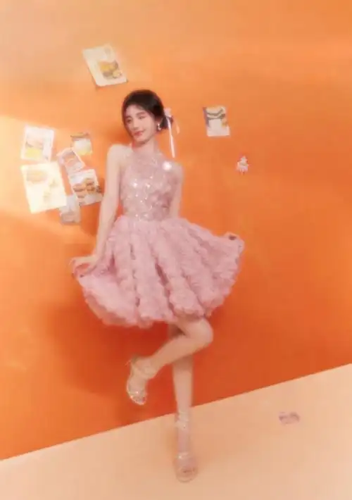 鞠婧祎#女明星出圈图