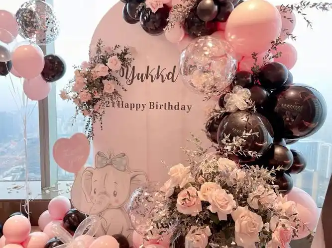 适合甜酷女孩的生日布置,拍照绝绝子!