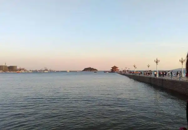 青岛栈桥风景区旅游攻略