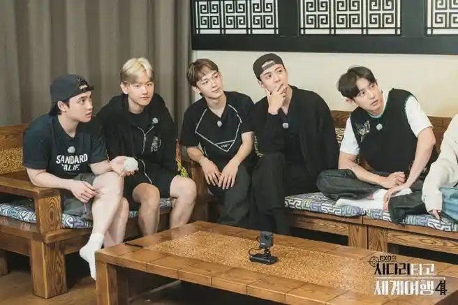 exo超话230911 smcnc_studio推特更新 《exo的爬梯子世界旅行4》剧照