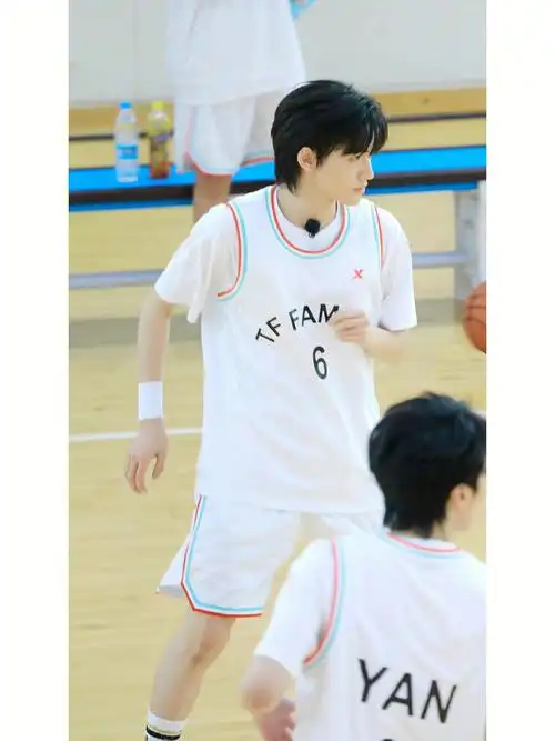 论宋亚轩有多帅