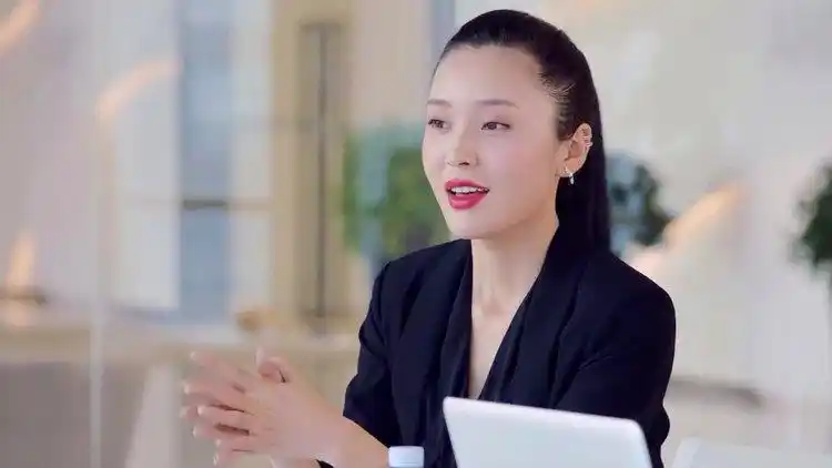 小幸福:福财窃取公司,凯特不愿相信,凯特还会坚持吗