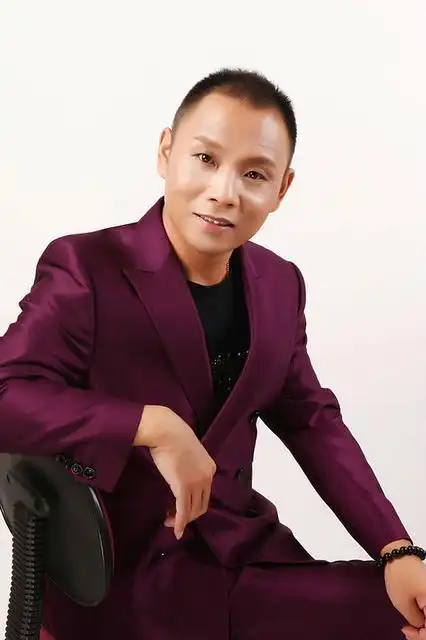 当代乐坛情歌王子—祁隆