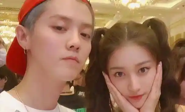 顶流男歌手塌房,有对象但私生活混乱,证据齐全_鹿晗人_网友_王一博