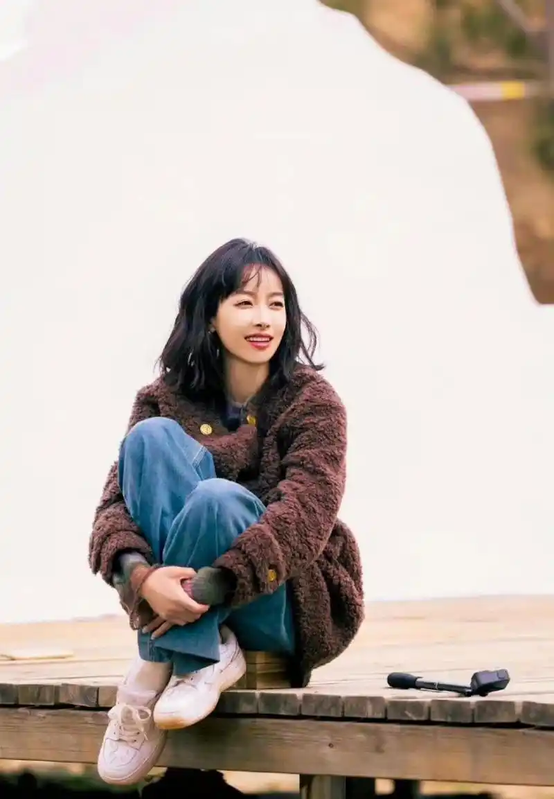 宋茜《桃花坞3》穿搭合辑,甜美又时尚!