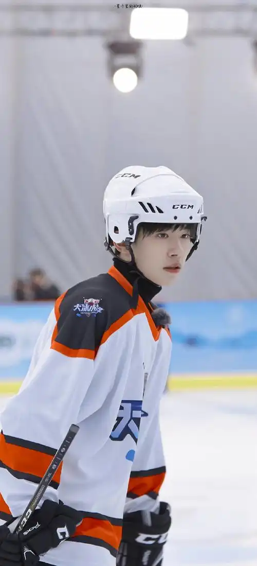 tfboys超话#易烊千玺#易烊千玺/一起打球吧!