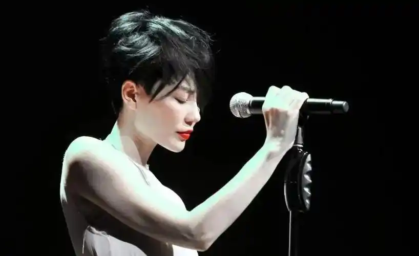 等了18年,王菲的新专辑终于要来了!