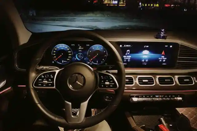 我眼中奔驰这些年的气质转变|轿车|内饰|雅阁|c200_网易订阅