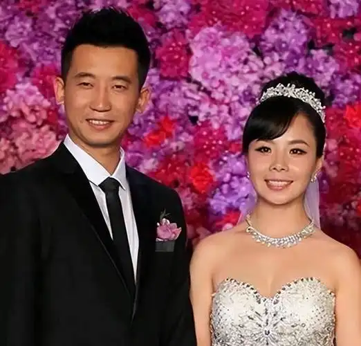 王二妮与阿宝传绯闻嫁农村小伙如今的她证明宋丹丹说的没错