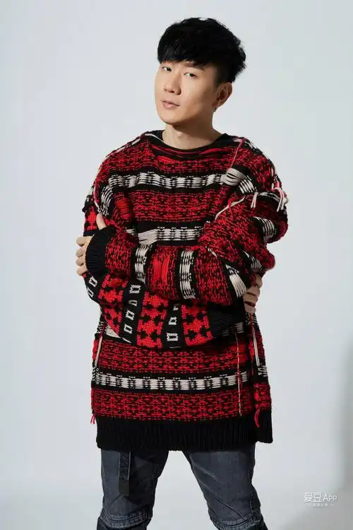 [消息]林俊杰二巡主题曲《进阶》12/27上线 2/14-17小巨蛋连唱四天破