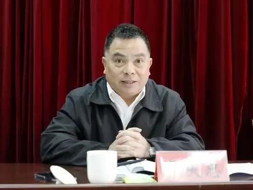 县委常委,政法委书记叶文德,公安局杜双路局长,陈清平政委及县委政法