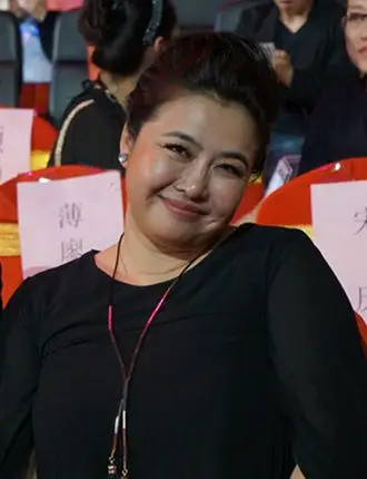 带着青春气息的 王澜[保存到相册]伊犁演员段奕宏 王澜[保存到相册]