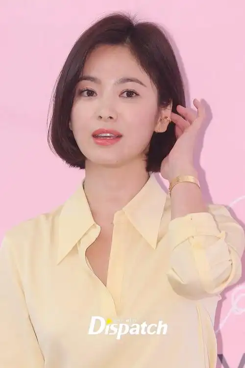 宋慧乔现身品牌活动状态满格 短发配小黄裙清新靓丽春意十足【组图】