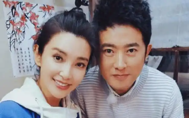 好甜!任泉为李冰冰高调庆生,送上暖暖的幸福,网友喊话:在一起