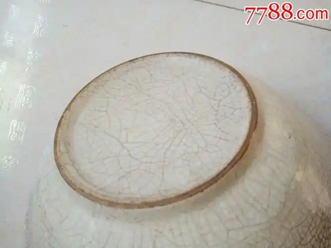 民国开片歌釉大碗