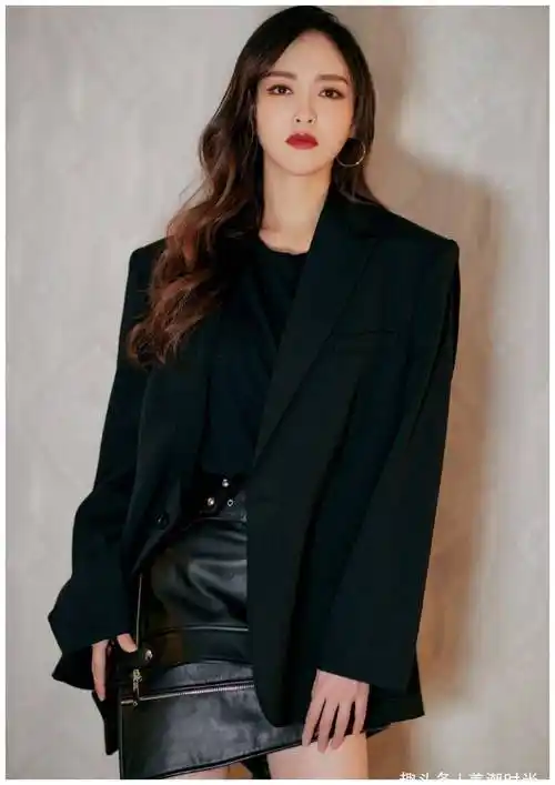 原创穿西装的女星有多飒刘亦菲上演西装杀杨幂表现出超一流水准